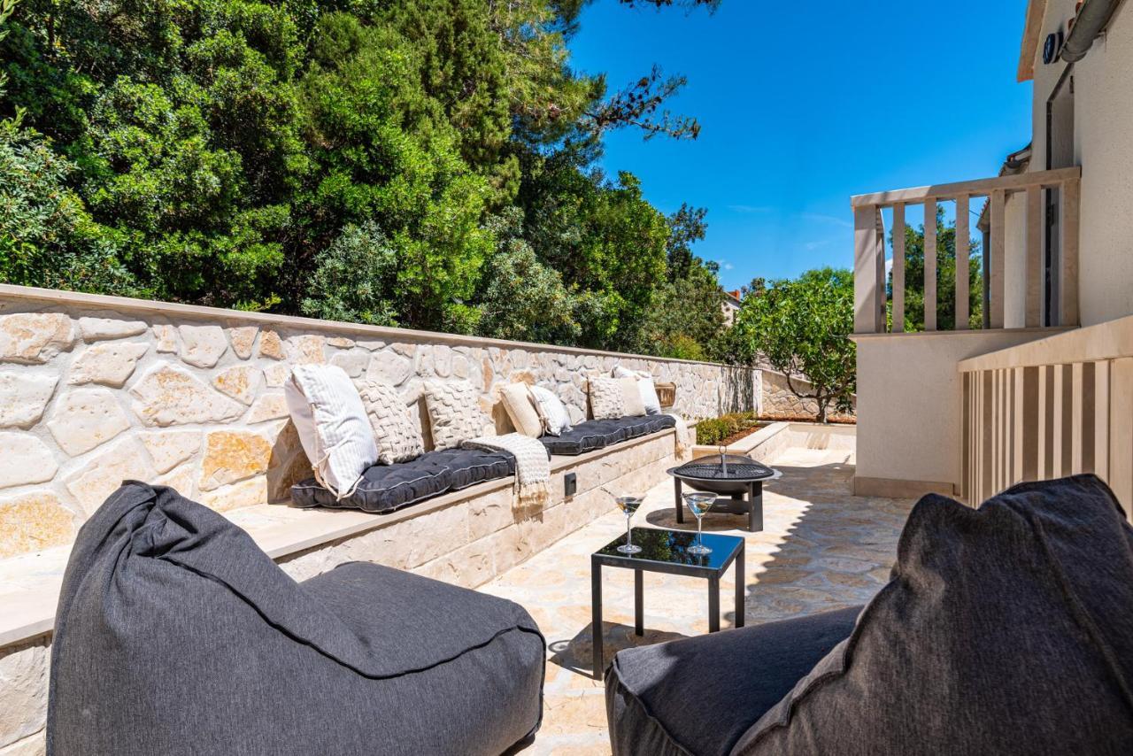 Villa Kadena - Luxury Seaside Villa With Private Heated Pool Selca  Exterior photo