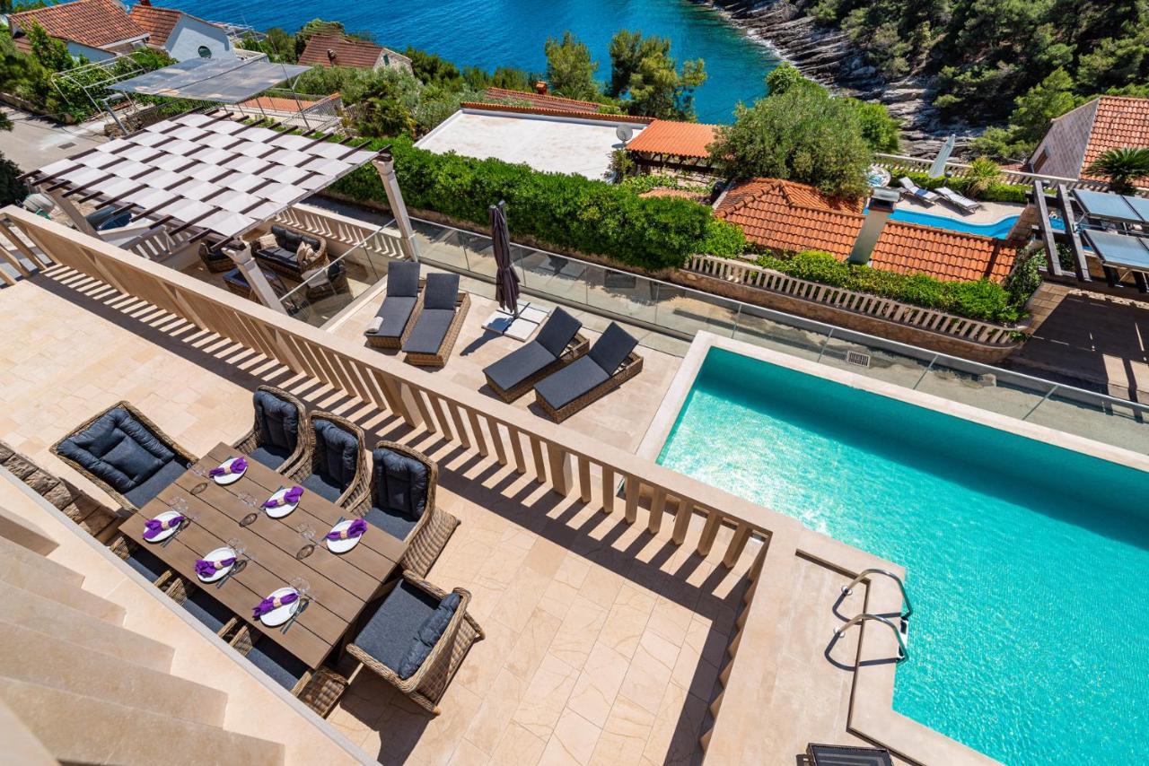 Villa Kadena - Luxury Seaside Villa With Private Heated Pool Selca  Exterior photo